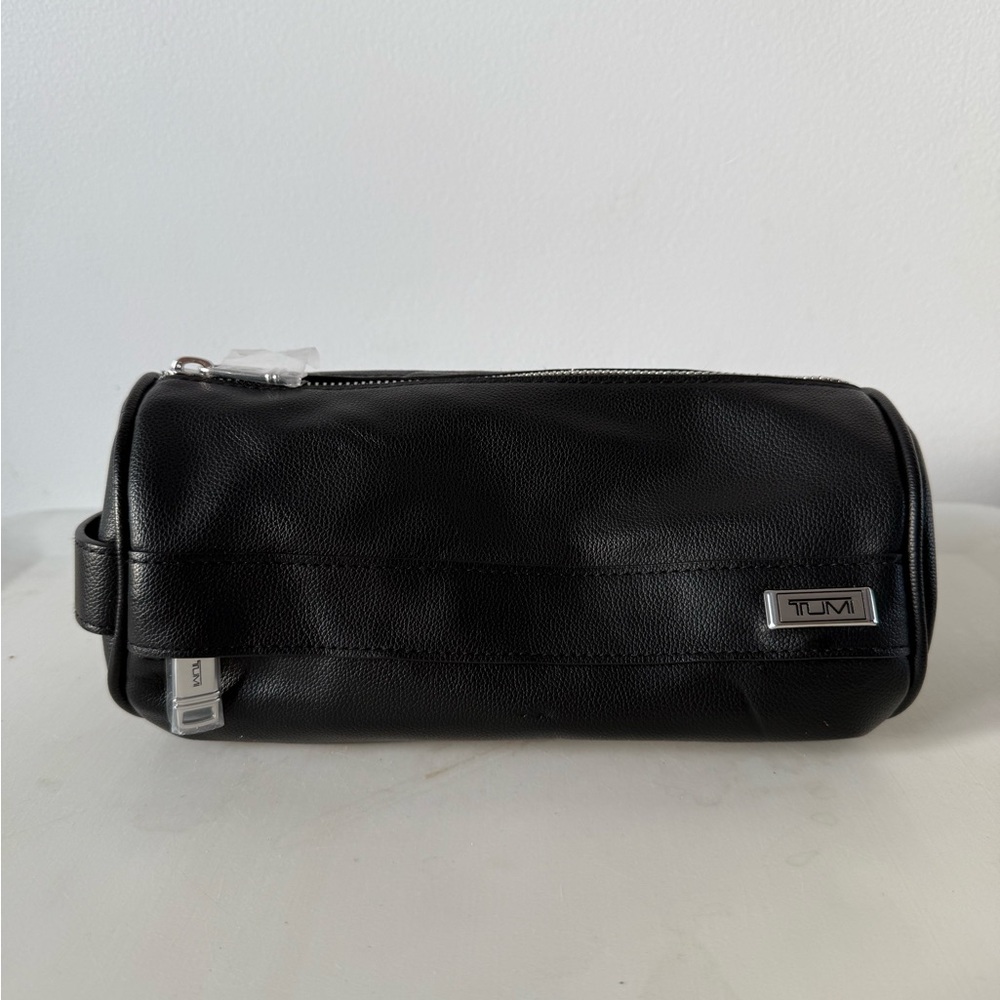 TUMI Black Dopp Kit Toiletry Bag New